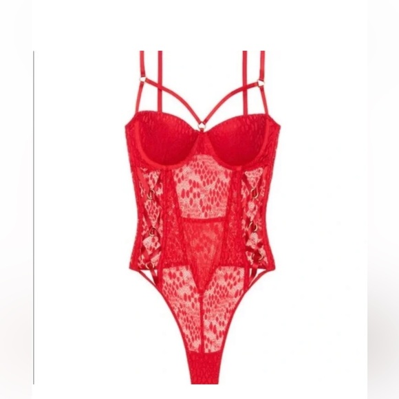NWT Victoria’s Secret Ring Master Red Teddy LingerieSize 32B
